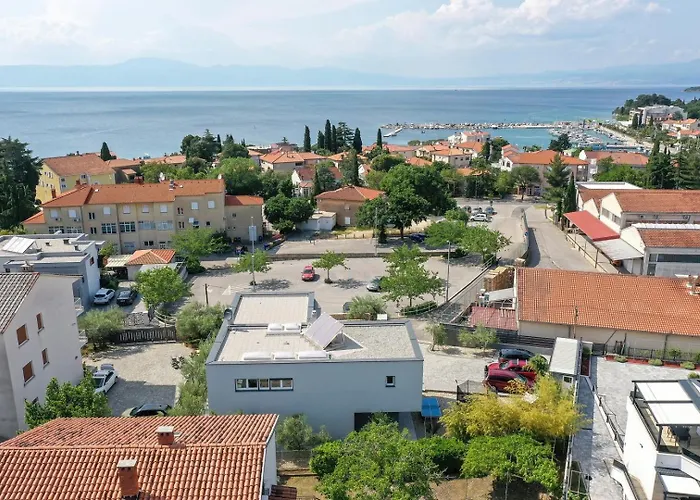 Villa Luxury Lanterna Heated Pool Jacuzzi Malinska