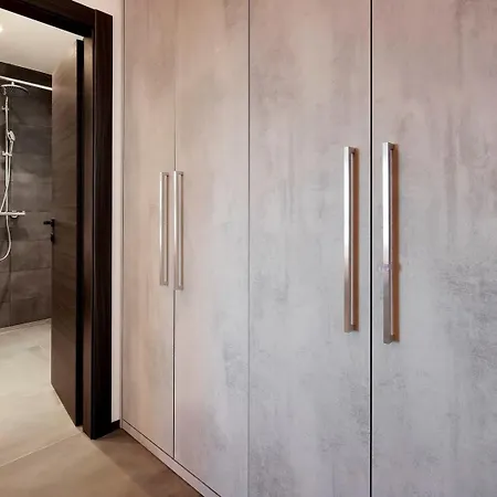 Villa Luxury Lanterna Heated Pool Jacuzzi Malinska