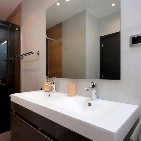 Luxury Lanterna Heated Pool Jacuzzi Villa Malinska