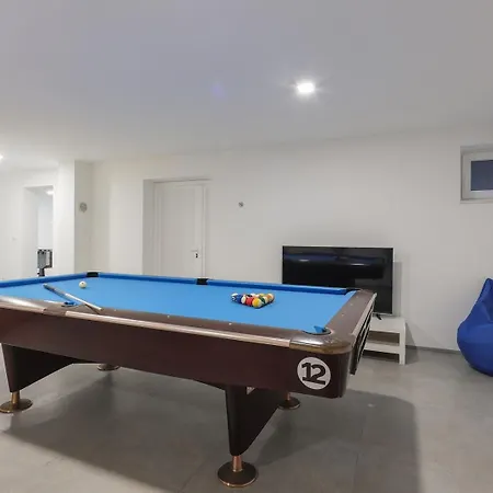 Luxury Lanterna Heated Pool Jacuzzi Villa *