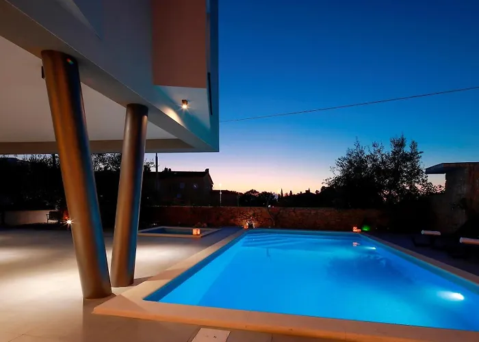 Villa Luxury Lanterna Heated Pool Jacuzzi