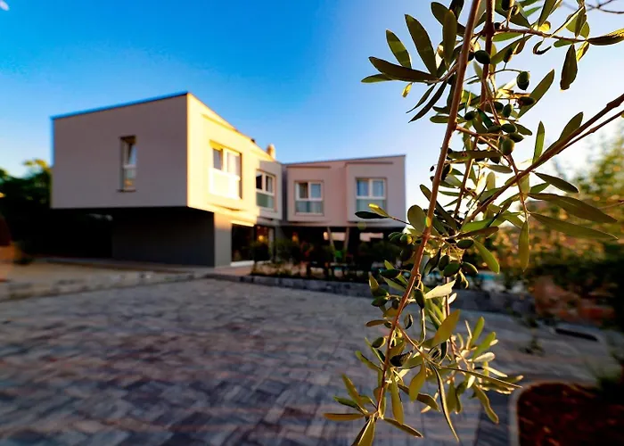 Luxury Lanterna Heated Pool Jacuzzi Villa Malinska