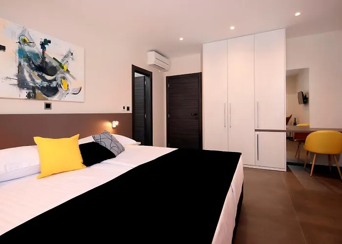 Villa Luxury Lanterna Heated Pool Jacuzzi