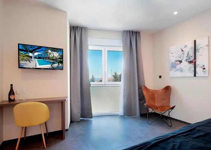 Villa Luxury Lanterna Heated Pool Jacuzzi